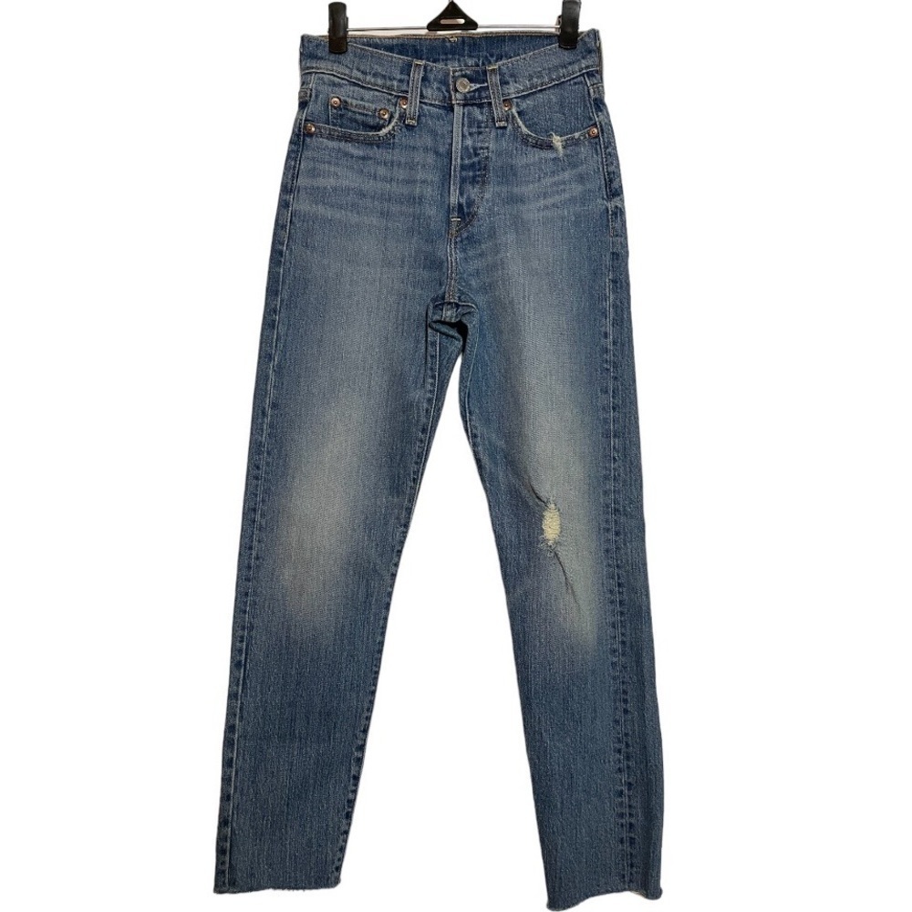 LEVI’S Distressed Wedgie Icon Fit Jean size 24